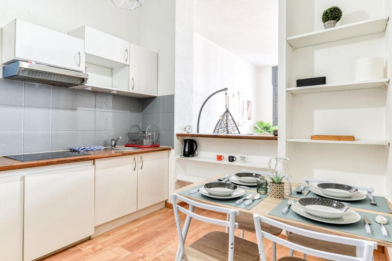 Parenthese Occitane -Wifi - Balneo- Parking Gratuit - Netflix Apartment Carcassone Exterior photo