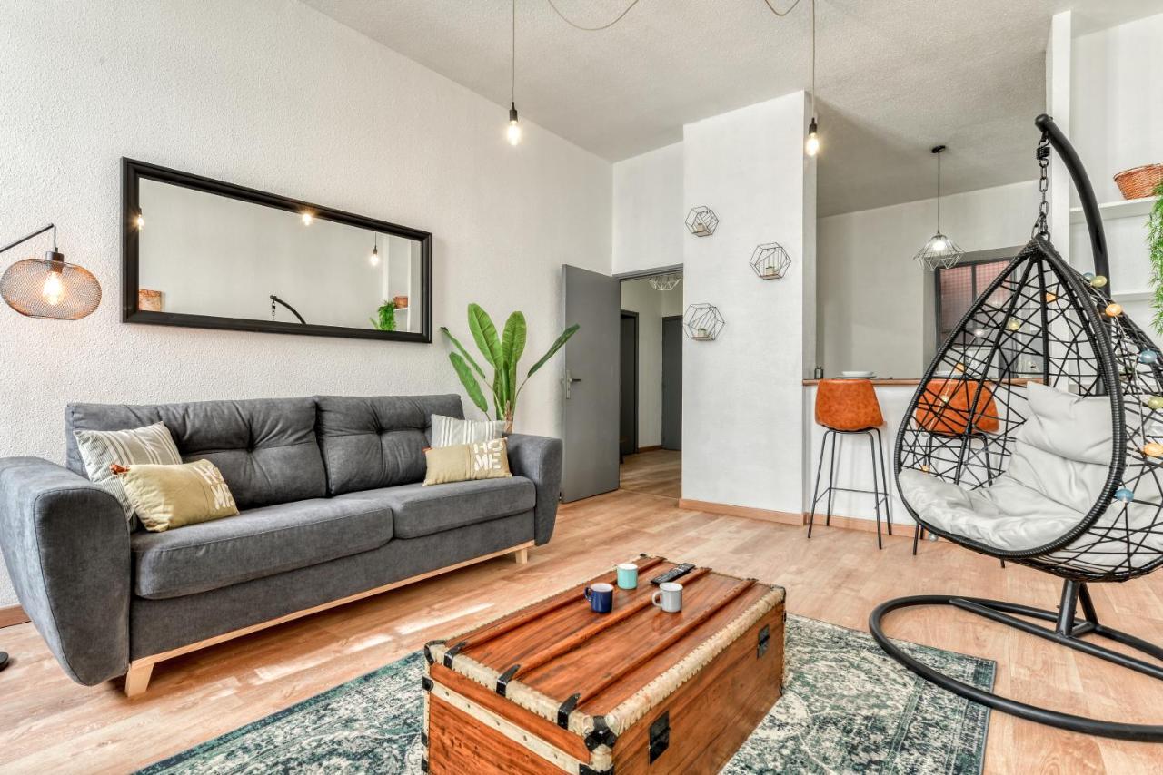 Parenthese Occitane -Wifi - Balneo- Parking Gratuit - Netflix Apartment Carcassone Exterior photo