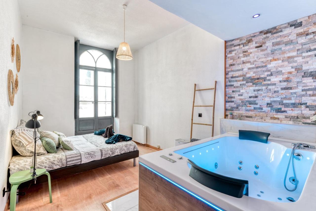 Parenthese Occitane -Wifi - Balneo- Parking Gratuit - Netflix Apartment Carcassone Exterior photo