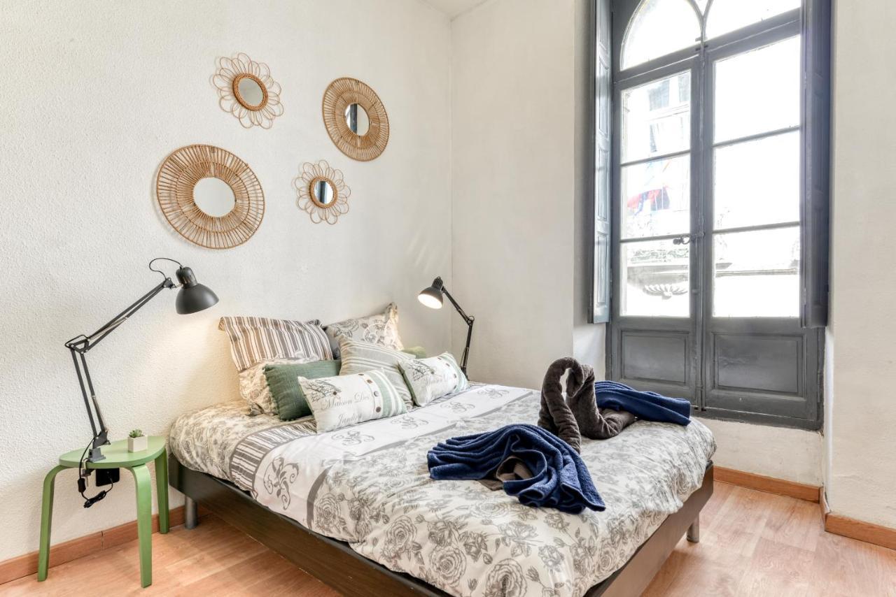 Parenthese Occitane -Wifi - Balneo- Parking Gratuit - Netflix Apartment Carcassone Exterior photo